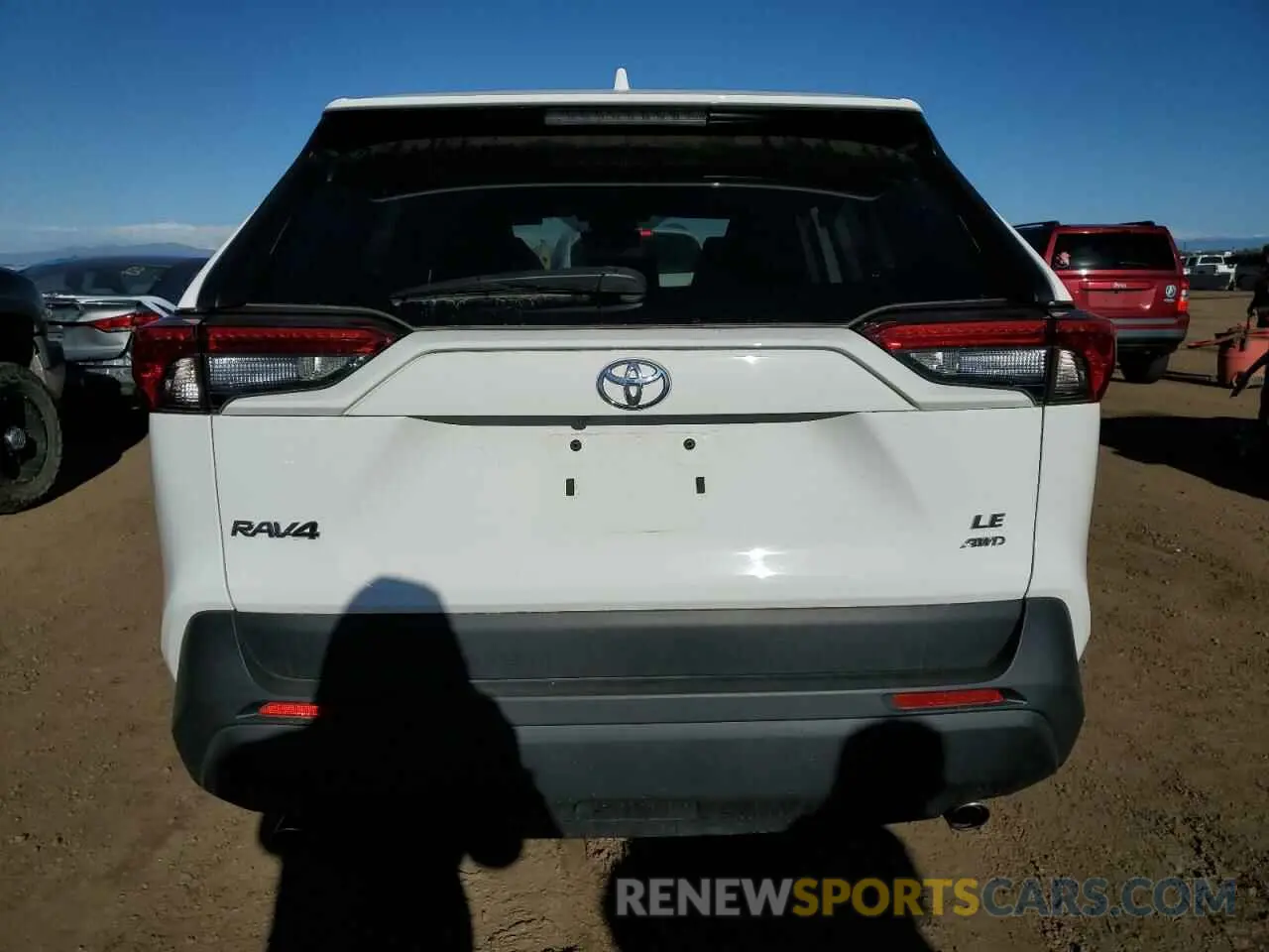 6 Photograph of a damaged car 2T3F1RFV2NC263609 TOYOTA RAV4 2022