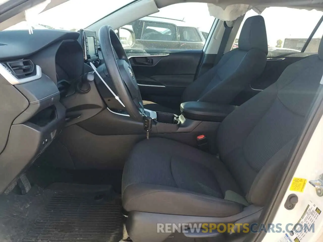 7 Photograph of a damaged car 2T3F1RFV2NC263609 TOYOTA RAV4 2022