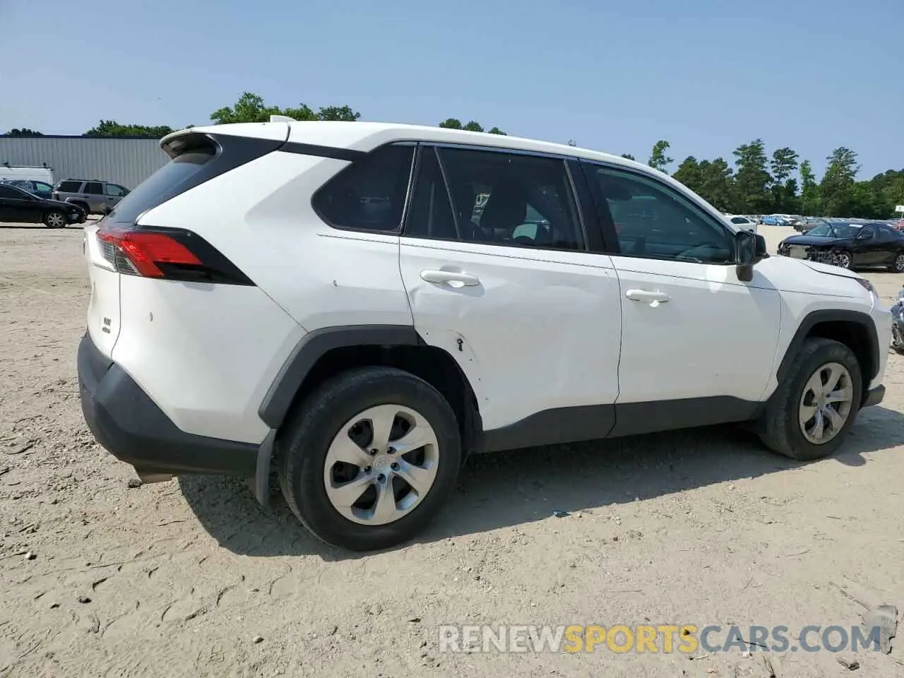 3 Photograph of a damaged car 2T3F1RFV2NC270401 TOYOTA RAV4 2022