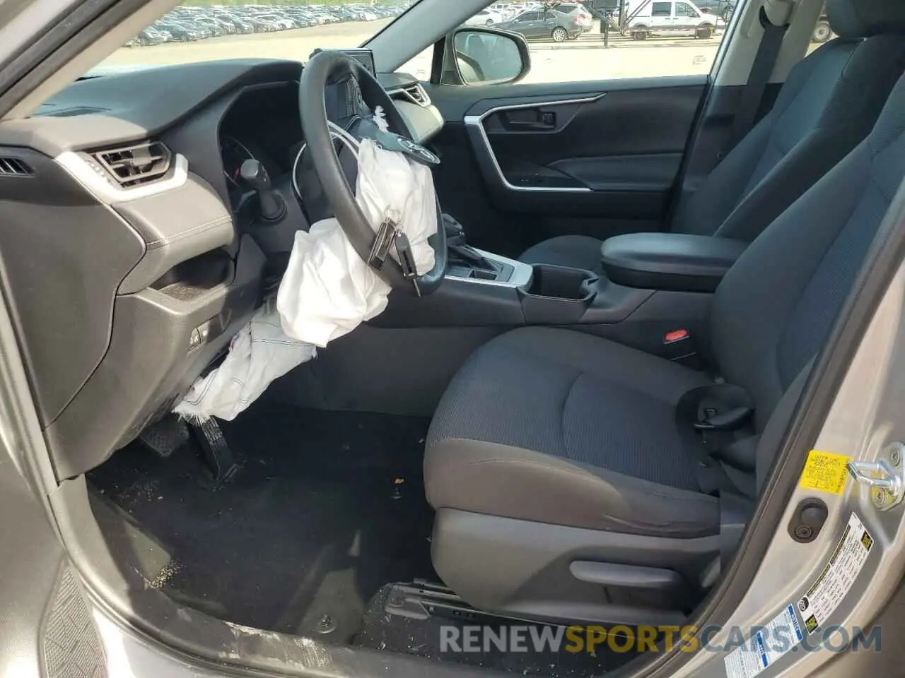 7 Photograph of a damaged car 2T3F1RFV2NC292320 TOYOTA RAV4 2022