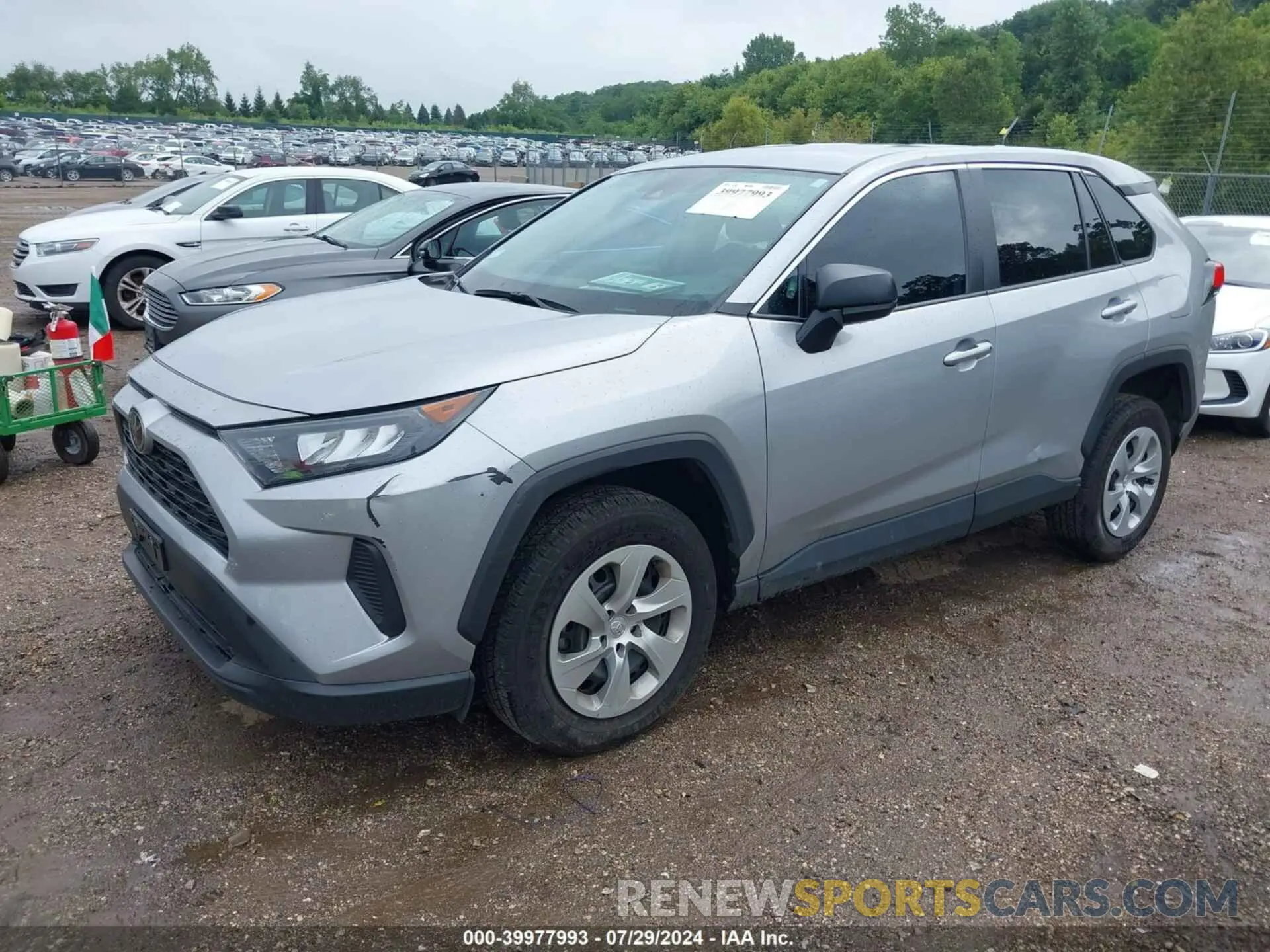 2 Photograph of a damaged car 2T3F1RFV2NW276536 TOYOTA RAV4 2022