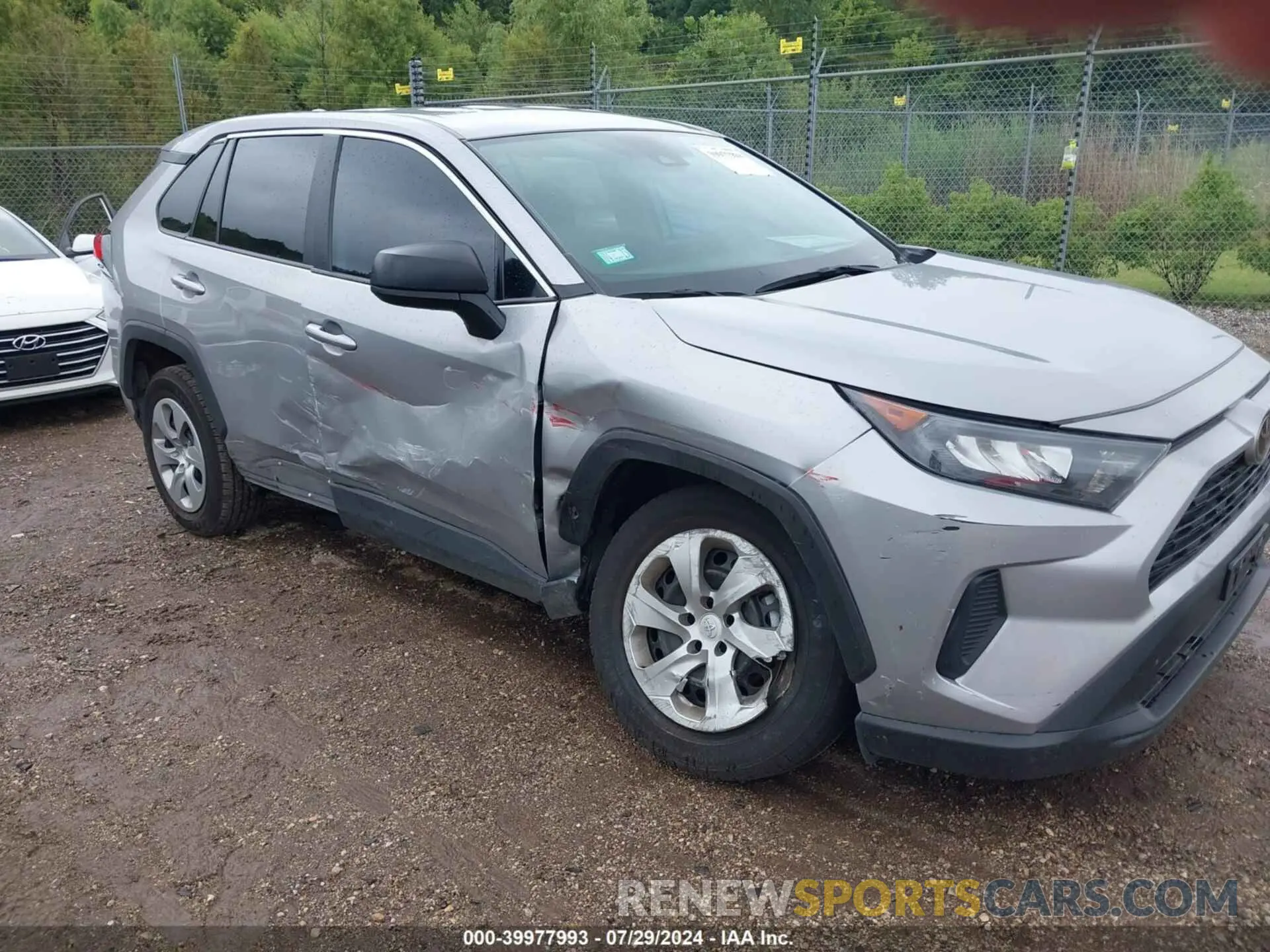 6 Photograph of a damaged car 2T3F1RFV2NW276536 TOYOTA RAV4 2022
