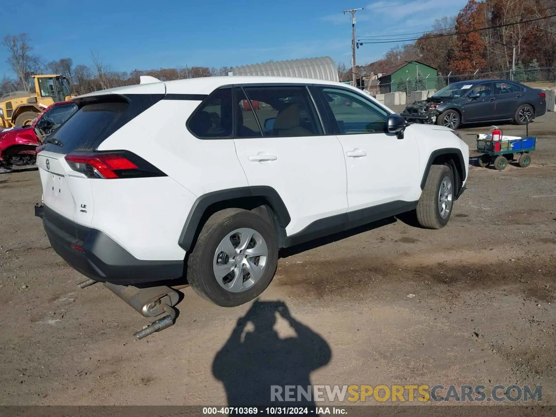 4 Photograph of a damaged car 2T3F1RFV3NW309852 TOYOTA RAV4 2022