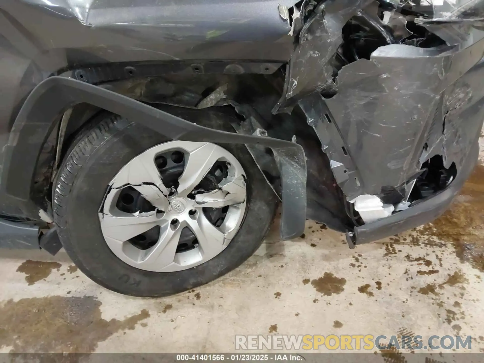 18 Фотография поврежденного автомобиля 2T3F1RFV5NC283238 TOYOTA RAV4 2022