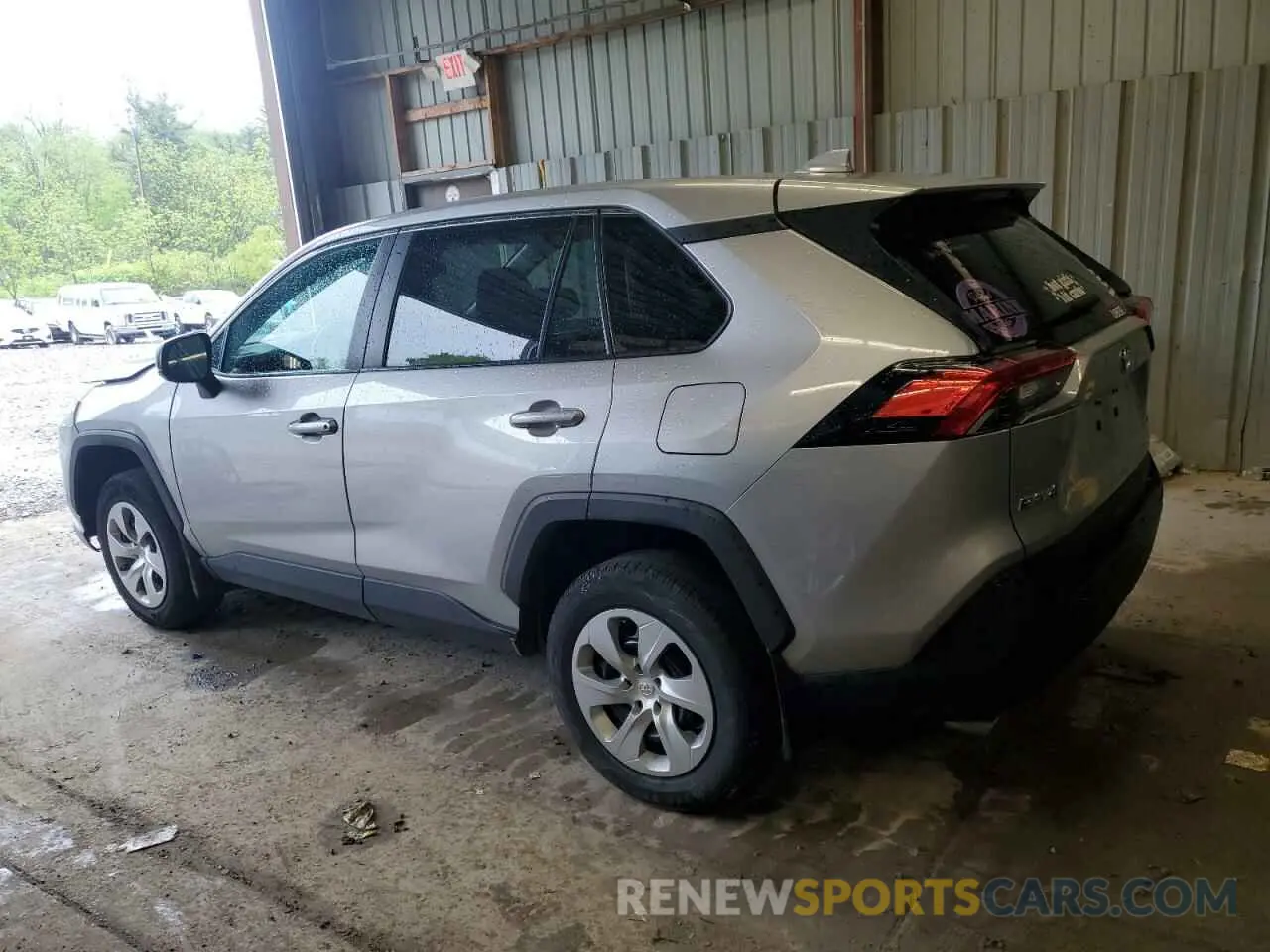 2 Photograph of a damaged car 2T3F1RFV5NC305349 TOYOTA RAV4 2022