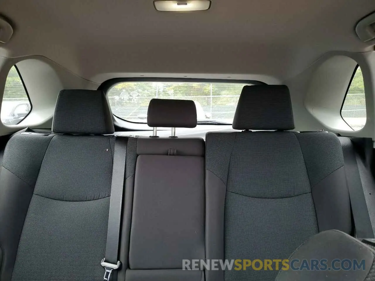 10 Photograph of a damaged car 2T3F1RFV5NC313242 TOYOTA RAV4 2022
