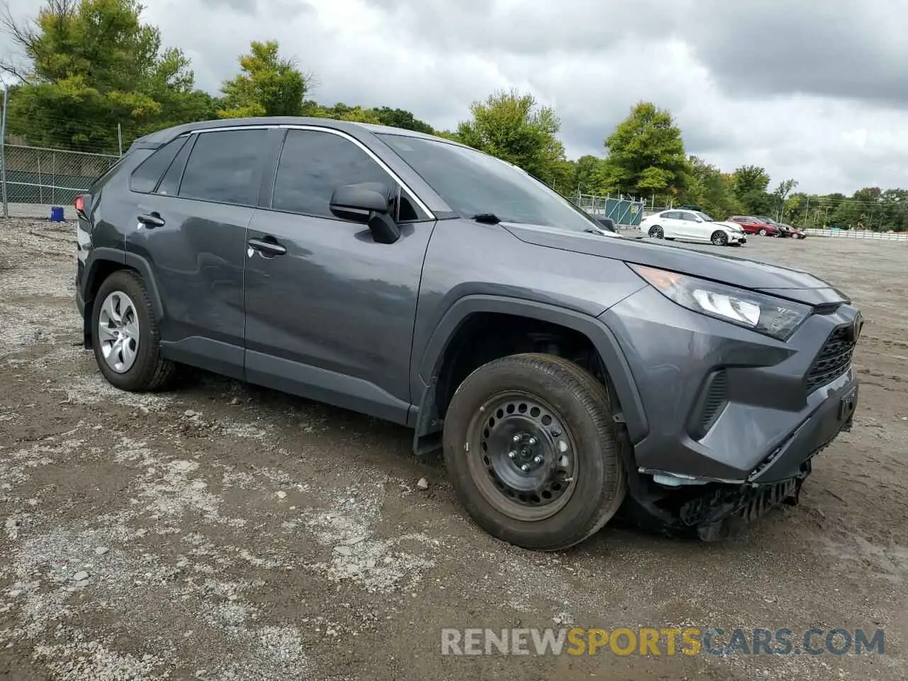 4 Photograph of a damaged car 2T3F1RFV5NC313242 TOYOTA RAV4 2022