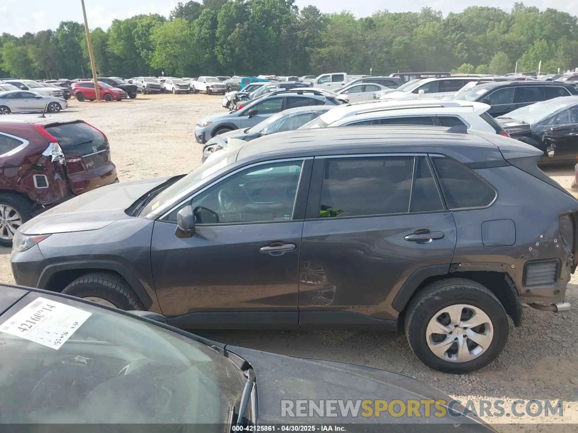 14 Photograph of a damaged car 2T3F1RFV6NC322161 TOYOTA RAV4 2022