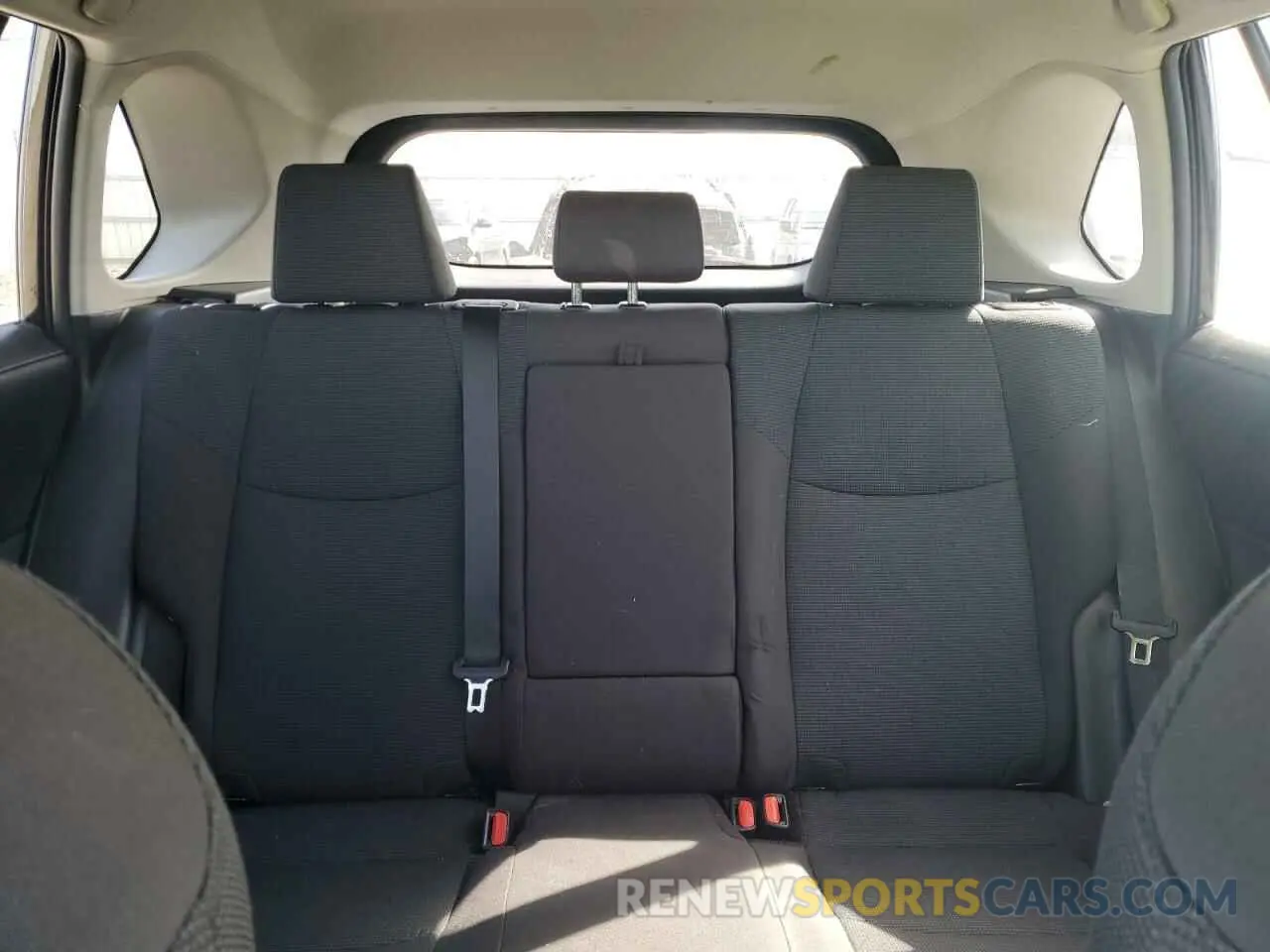10 Photograph of a damaged car 2T3F1RFV9NW251178 TOYOTA RAV4 2022