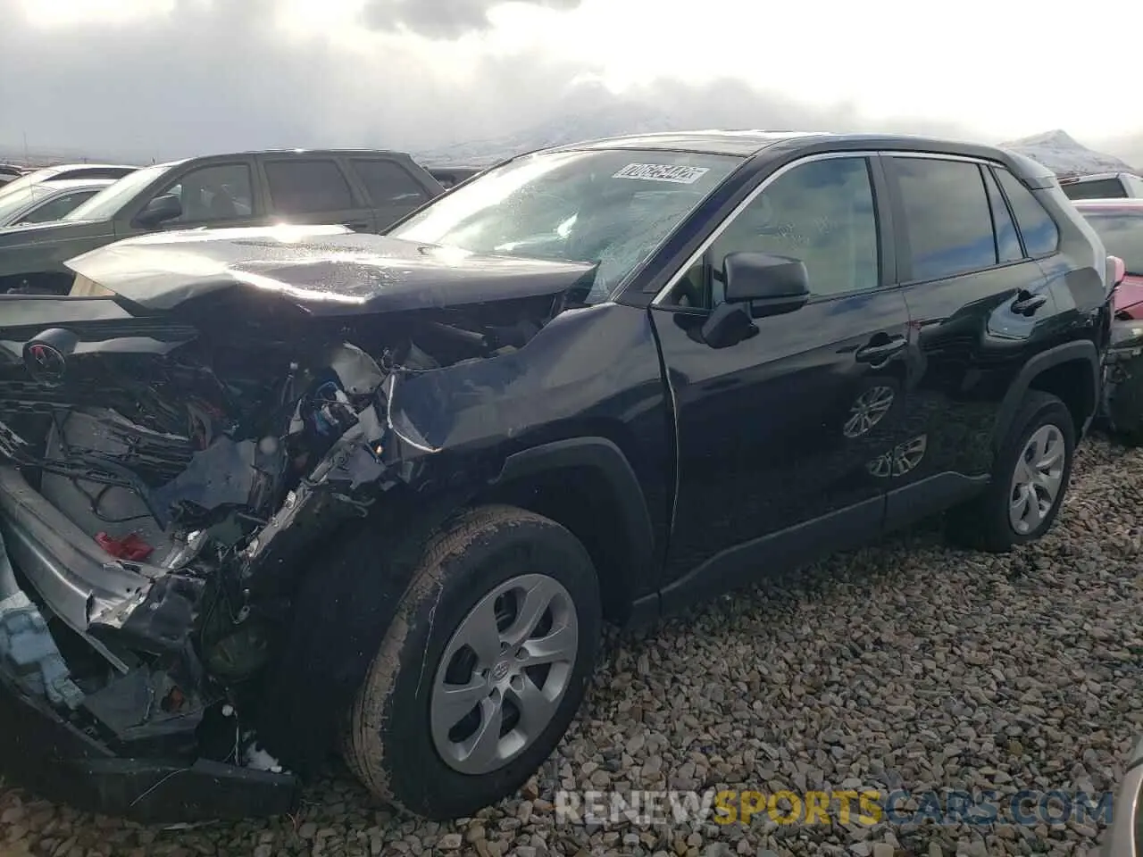1 Photograph of a damaged car 2T3F1RFV9NW289882 TOYOTA RAV4 2022
