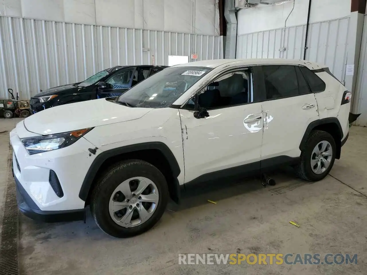 1 Photograph of a damaged car 2T3F1RFVXNC291691 TOYOTA RAV4 2022