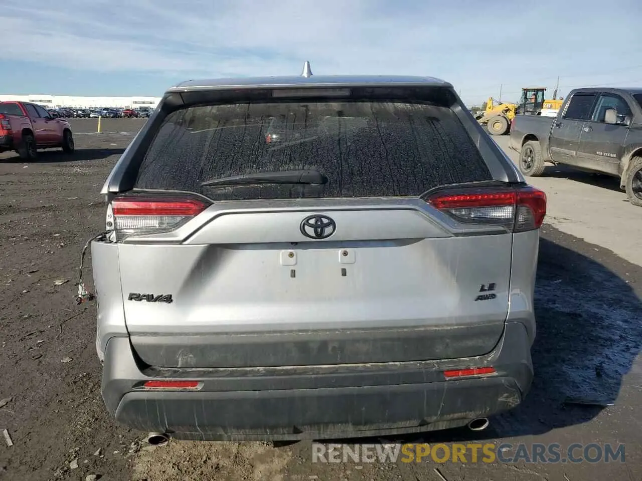 6 Photograph of a damaged car 2T3G1RFV3NC309775 TOYOTA RAV4 2022