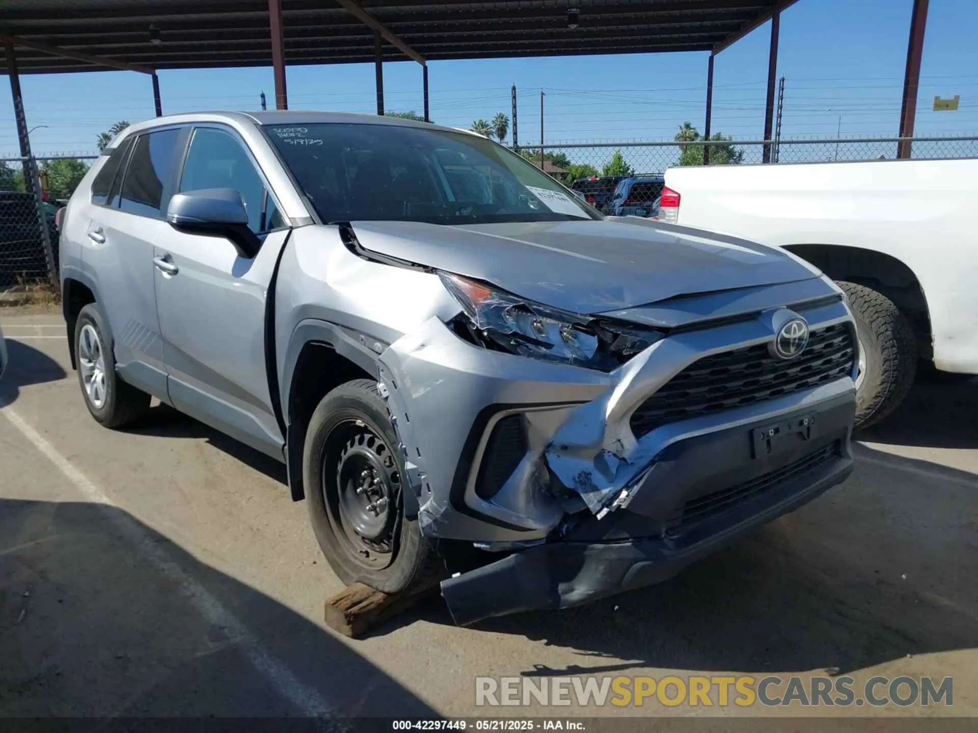 13 Photograph of a damaged car 2T3G1RFV4NC303838 TOYOTA RAV4 2022