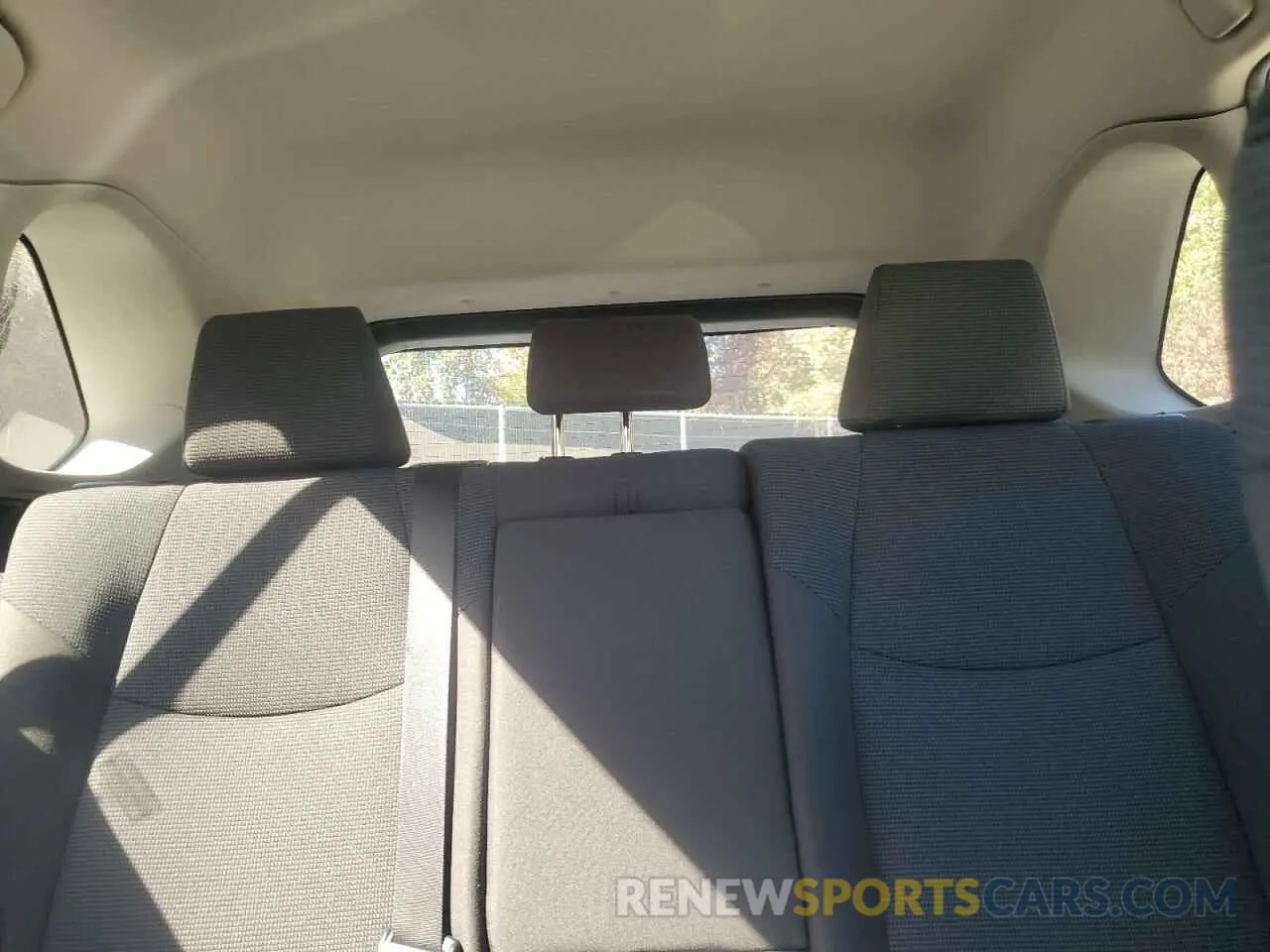 10 Photograph of a damaged car 2T3G1RFV6NC281910 TOYOTA RAV4 2022