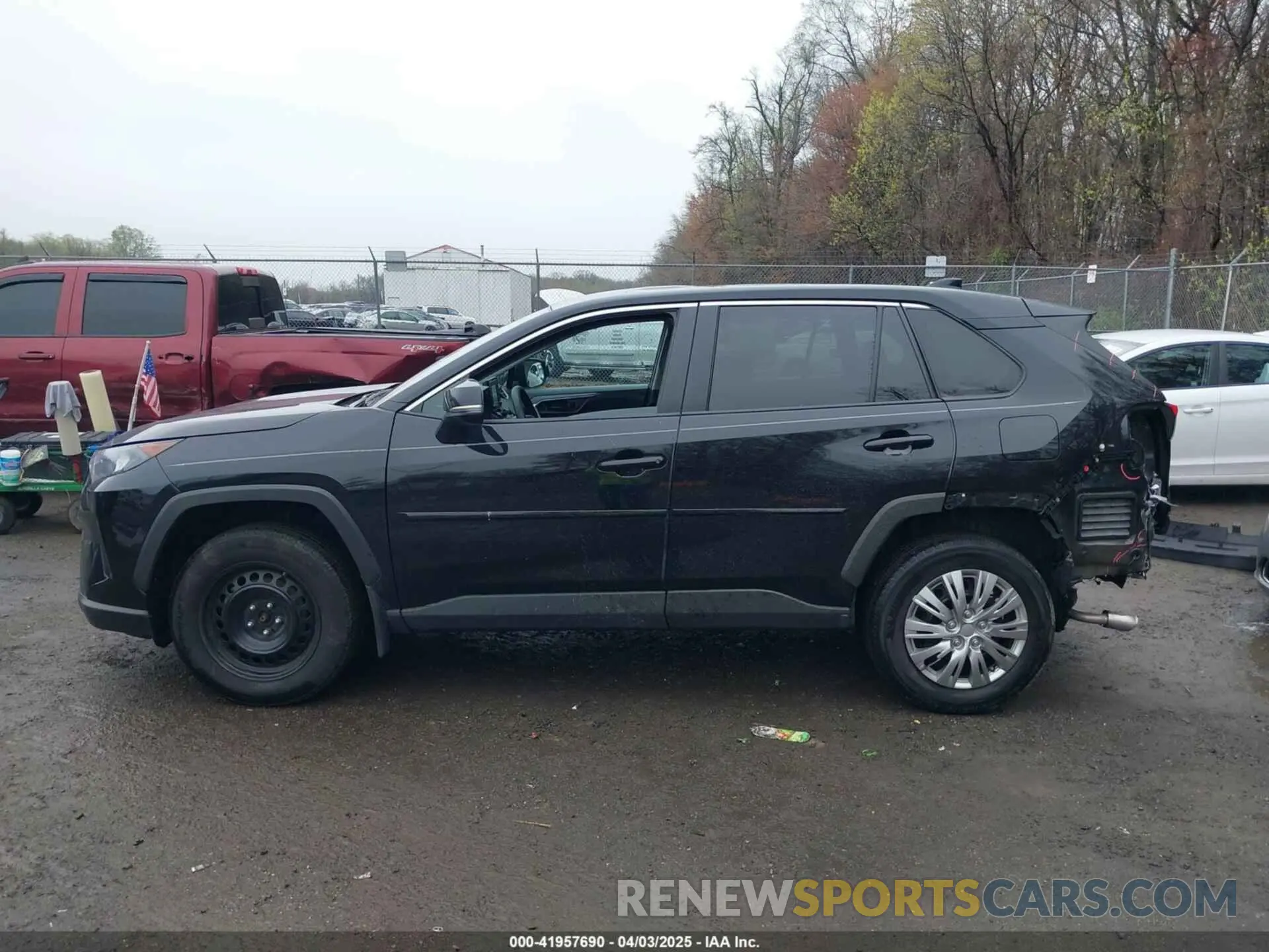 14 Photograph of a damaged car 2T3G1RFV7NW317134 TOYOTA RAV4 2022