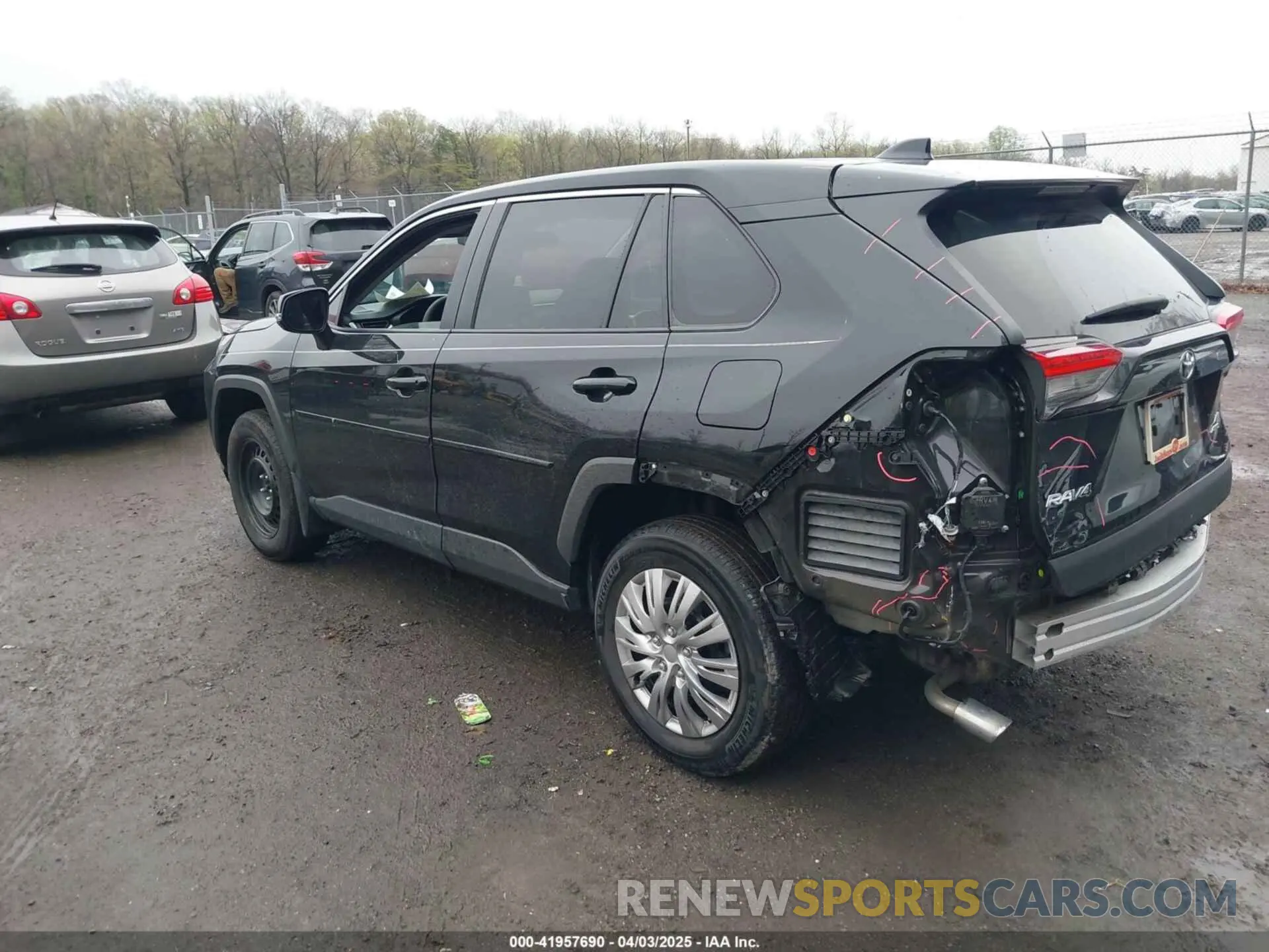 3 Photograph of a damaged car 2T3G1RFV7NW317134 TOYOTA RAV4 2022