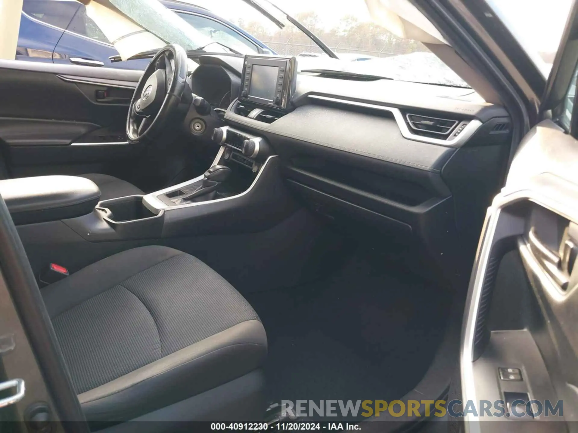 5 Фотография поврежденного автомобиля 2T3G1RFV8NC265045 TOYOTA RAV4 2022