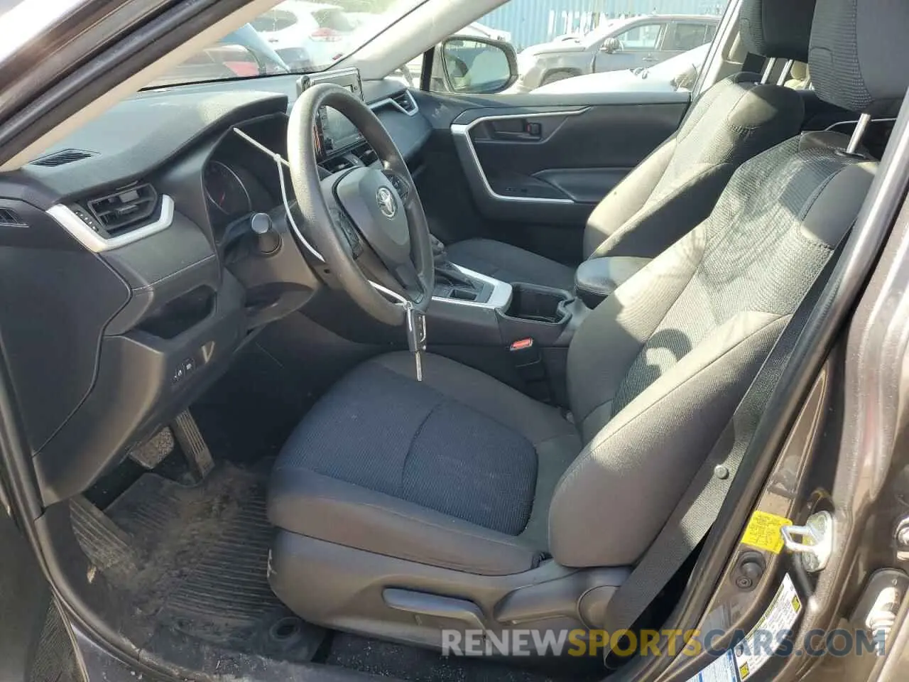 7 Photograph of a damaged car 2T3G1RFV9NC306198 TOYOTA RAV4 2022