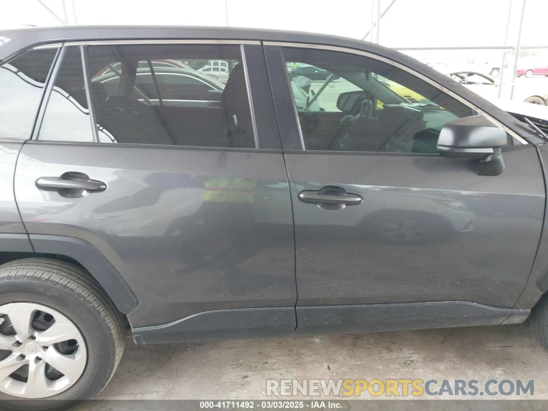 13 Фотография поврежденного автомобиля 2T3H1RFV0NW212570 TOYOTA RAV4 2022