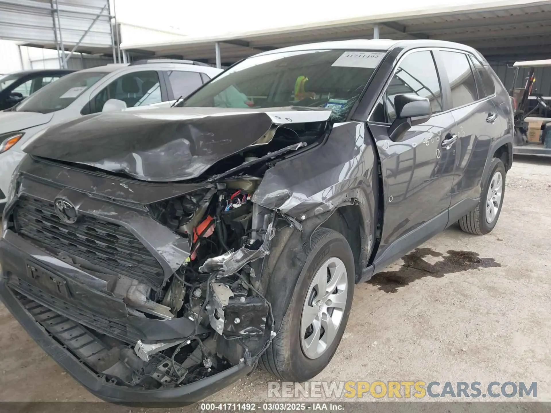 2 Фотография поврежденного автомобиля 2T3H1RFV0NW212570 TOYOTA RAV4 2022