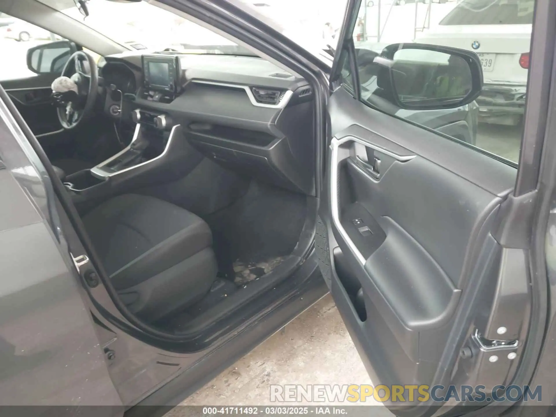 5 Фотография поврежденного автомобиля 2T3H1RFV0NW212570 TOYOTA RAV4 2022