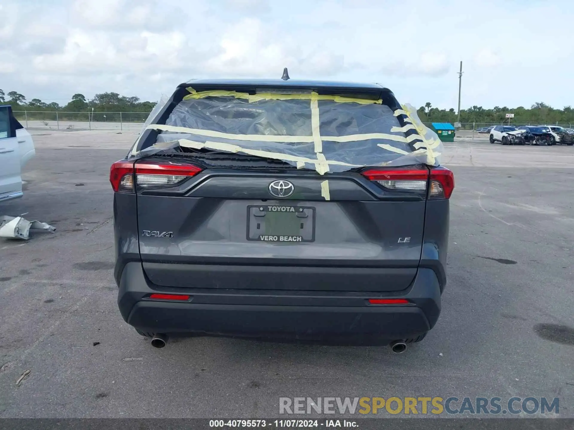 16 Photograph of a damaged car 2T3H1RFV0NW223536 TOYOTA RAV4 2022