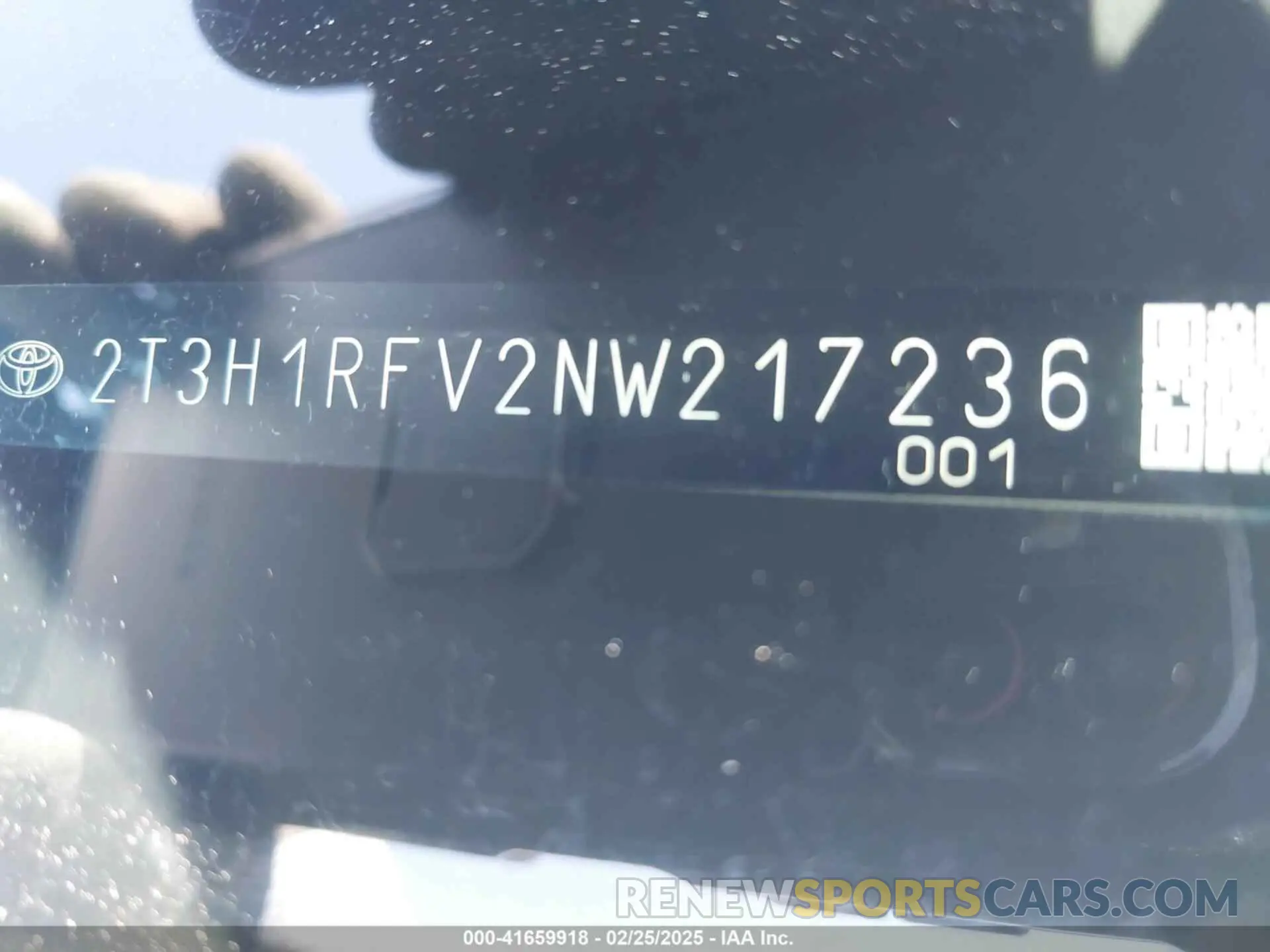 9 Photograph of a damaged car 2T3H1RFV2NW217236 TOYOTA RAV4 2022
