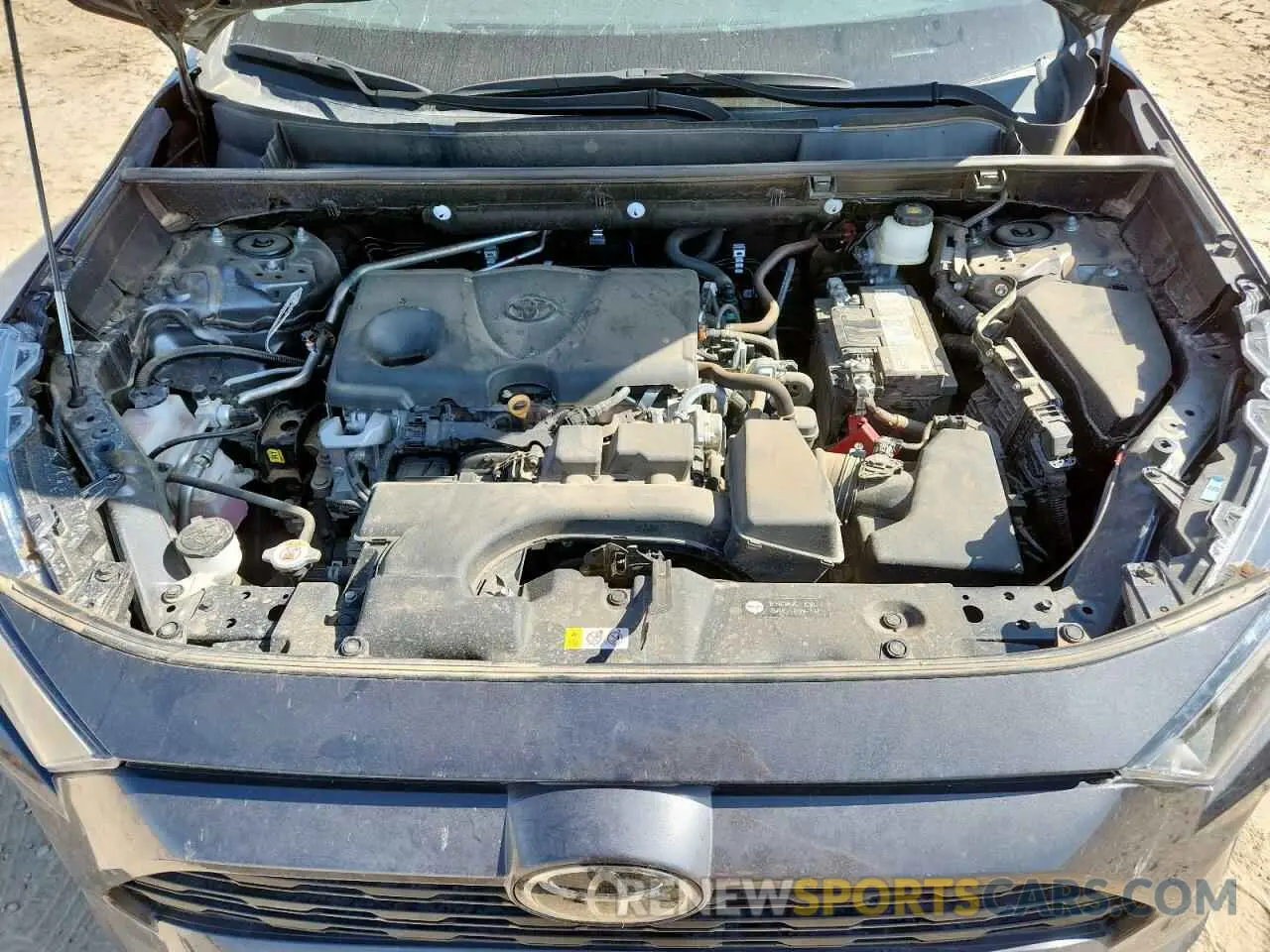 12 Photograph of a damaged car 2T3H1RFV2NW226292 TOYOTA RAV4 2022