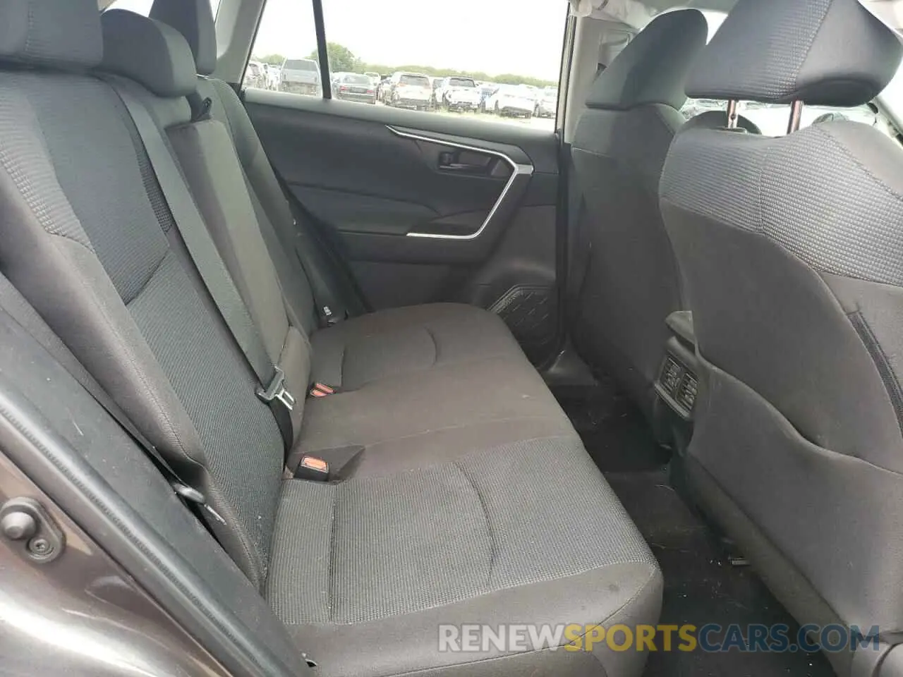 11 Photograph of a damaged car 2T3H1RFV4NC185536 TOYOTA RAV4 2022