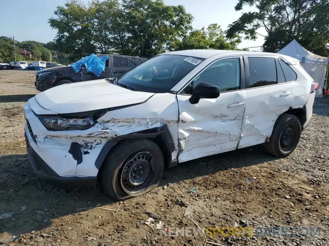 1 Photograph of a damaged car 2T3H1RFV4NW188161 TOYOTA RAV4 2022
