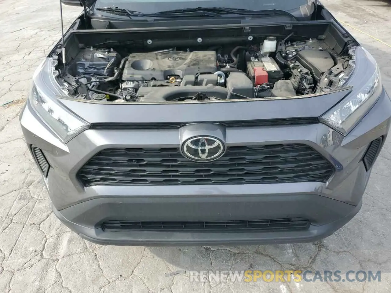 11 Photograph of a damaged car 2T3H1RFV5NC182967 TOYOTA RAV4 2022