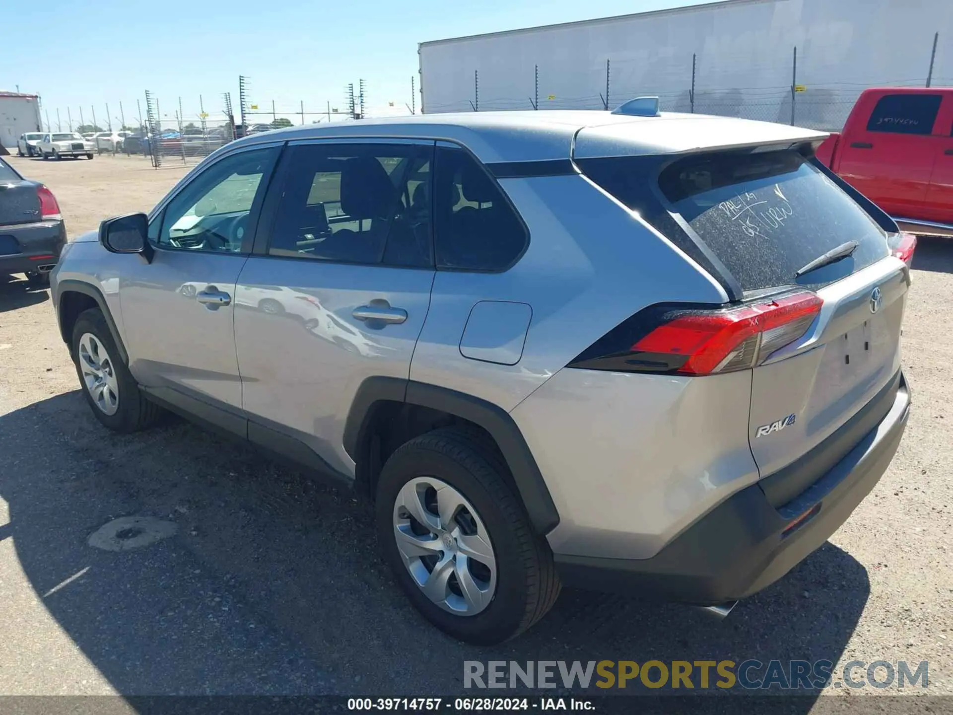 3 Фотография поврежденного автомобиля 2T3H1RFV5NC192141 TOYOTA RAV4 2022