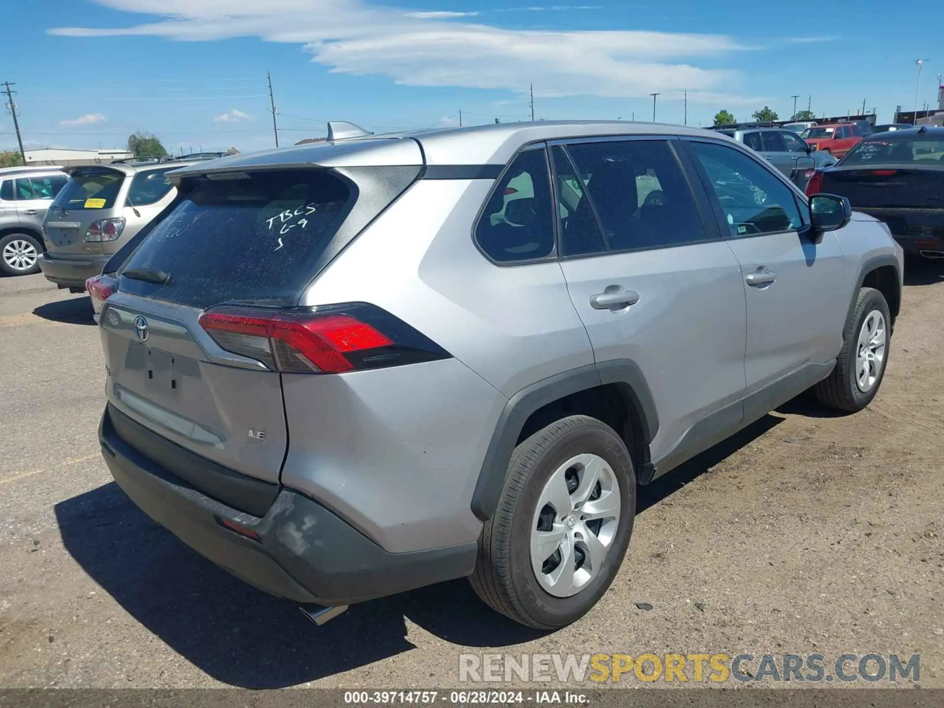 4 Фотография поврежденного автомобиля 2T3H1RFV5NC192141 TOYOTA RAV4 2022