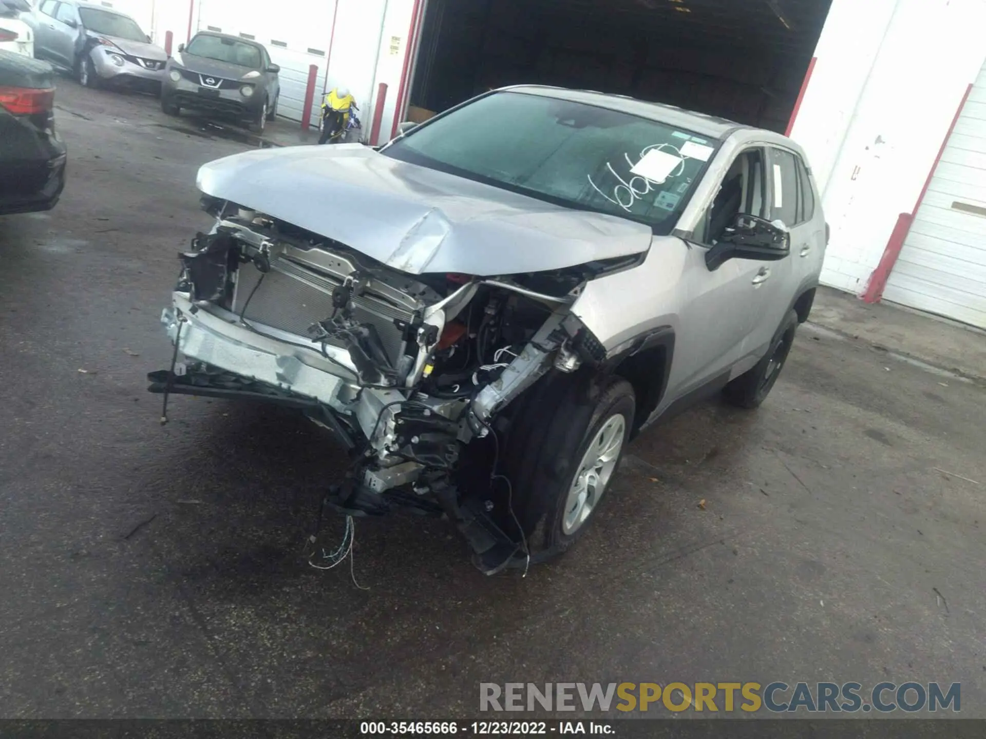2 Photograph of a damaged car 2T3H1RFV5NW186662 TOYOTA RAV4 2022