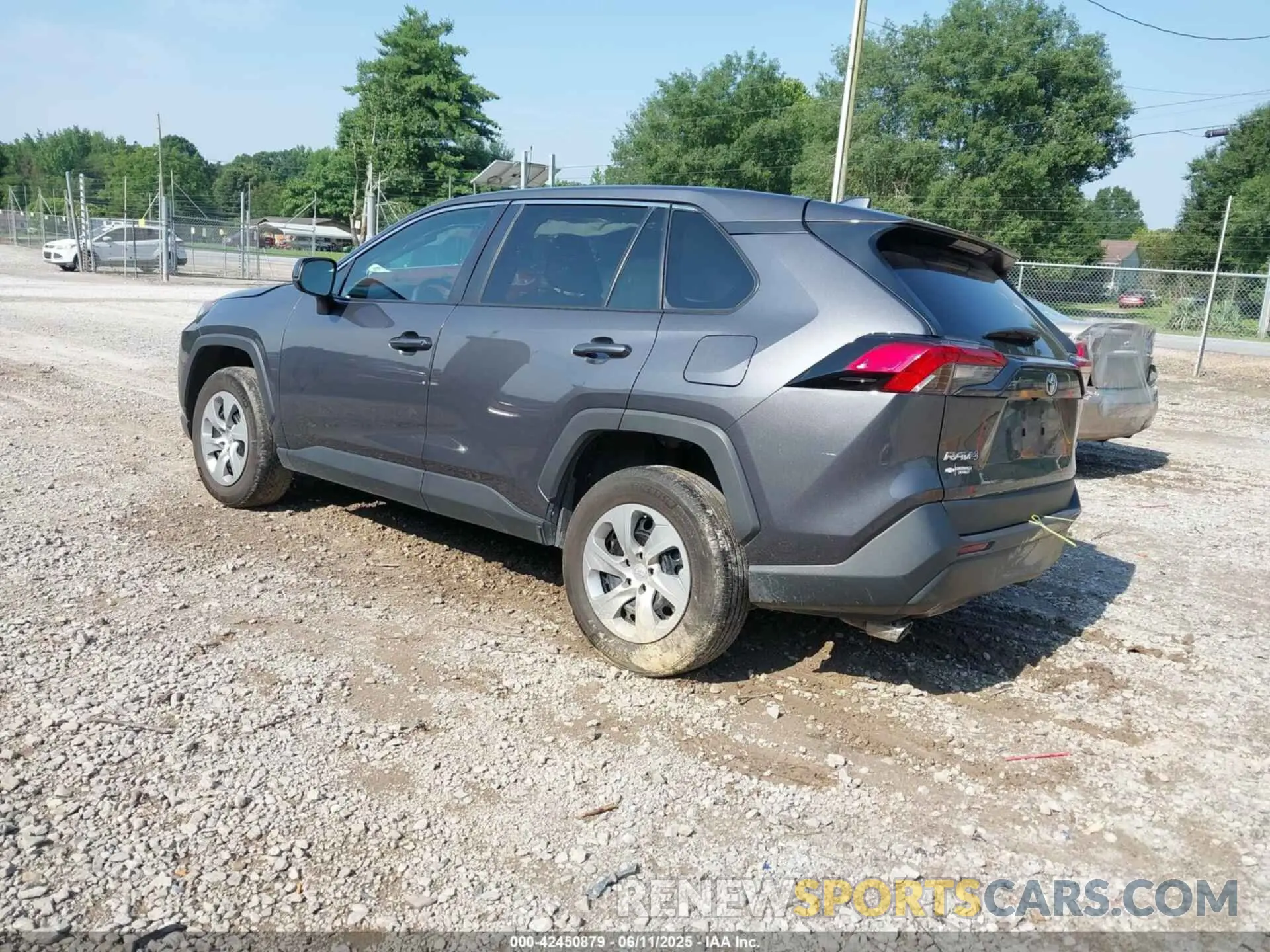 3 Photograph of a damaged car 2T3H1RFV5NW200463 TOYOTA RAV4 2022