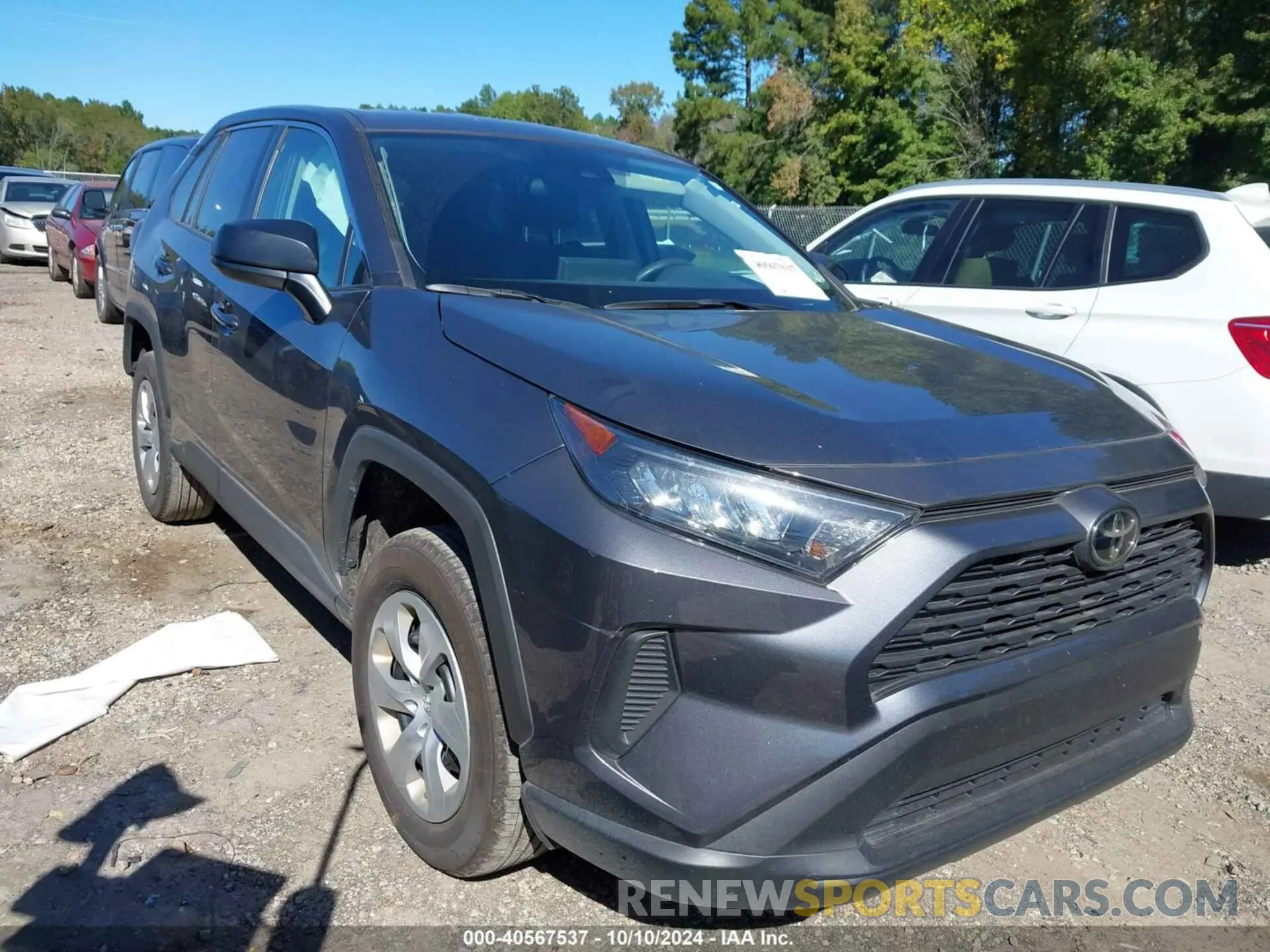 1 Photograph of a damaged car 2T3H1RFV6NW224075 TOYOTA RAV4 2022