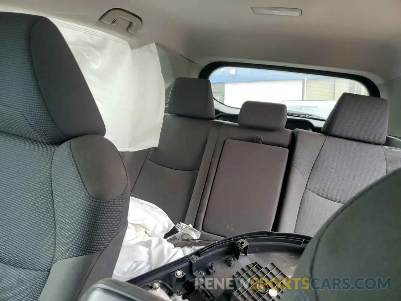 10 Photograph of a damaged car 2T3H1RFV7NC187328 TOYOTA RAV4 2022