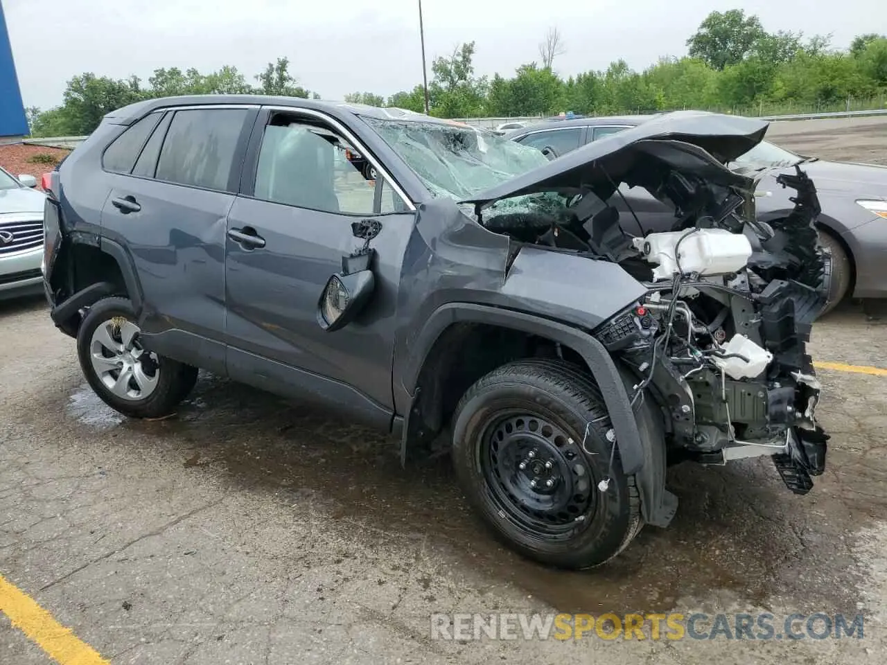 4 Photograph of a damaged car 2T3H1RFV7NC187328 TOYOTA RAV4 2022