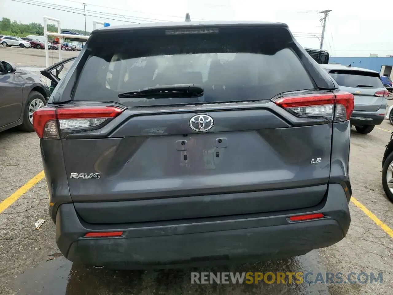 6 Photograph of a damaged car 2T3H1RFV7NC187328 TOYOTA RAV4 2022
