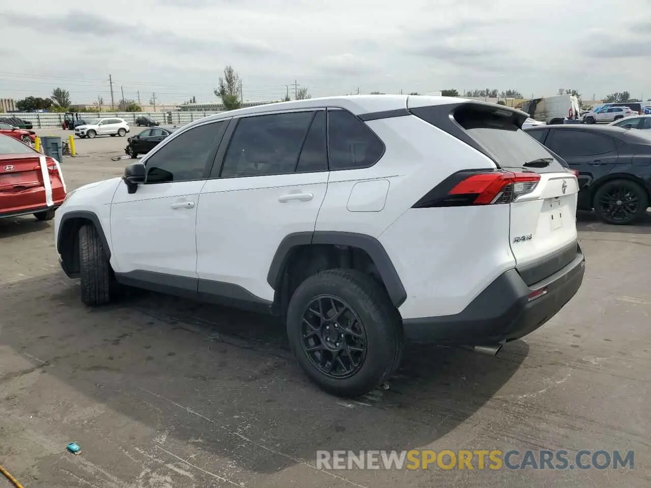2 Photograph of a damaged car 2T3H1RFV9NC184852 TOYOTA RAV4 2022