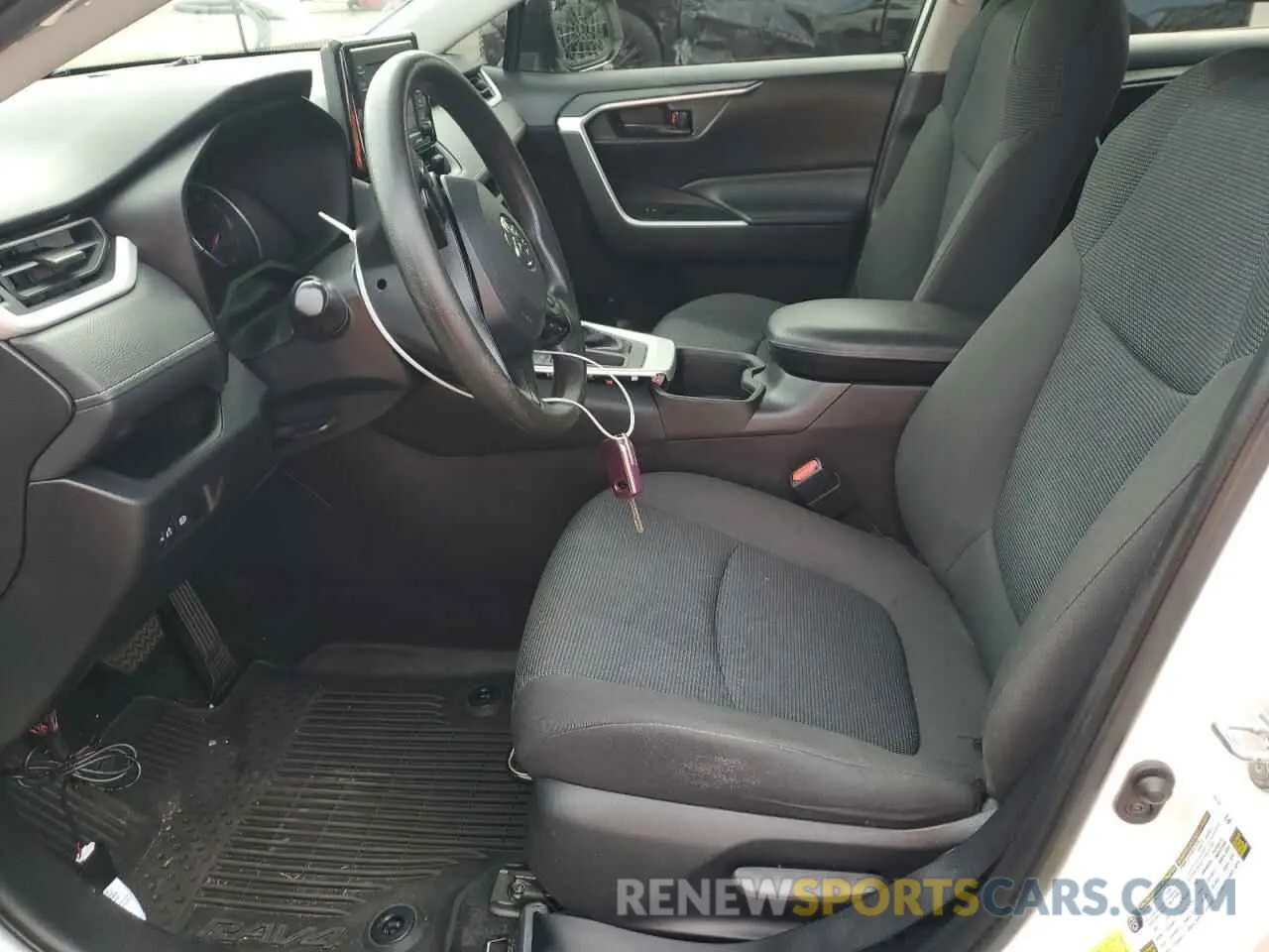 7 Photograph of a damaged car 2T3H1RFV9NC184852 TOYOTA RAV4 2022