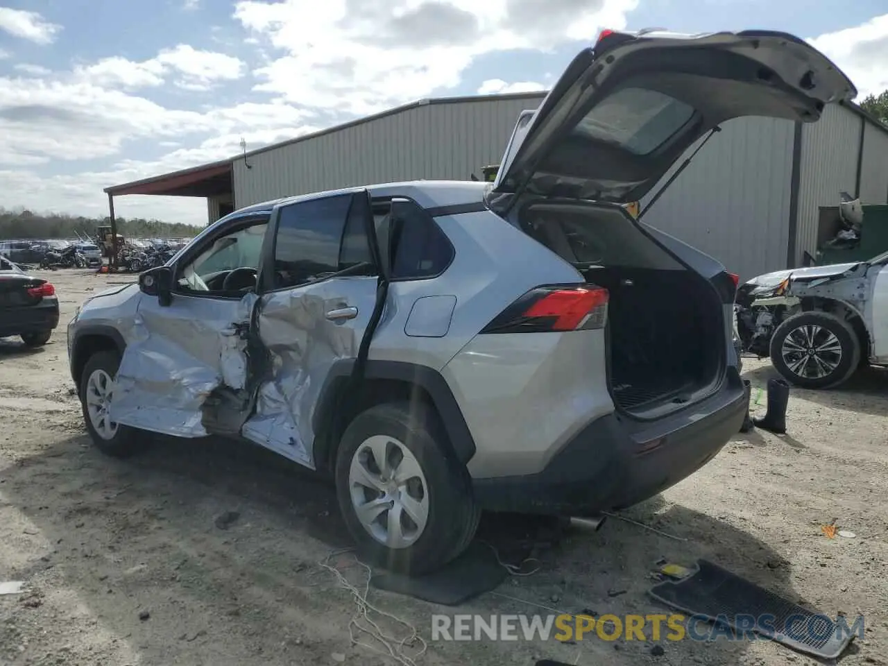 2 Photograph of a damaged car 2T3H1RFV9NW187846 TOYOTA RAV4 2022