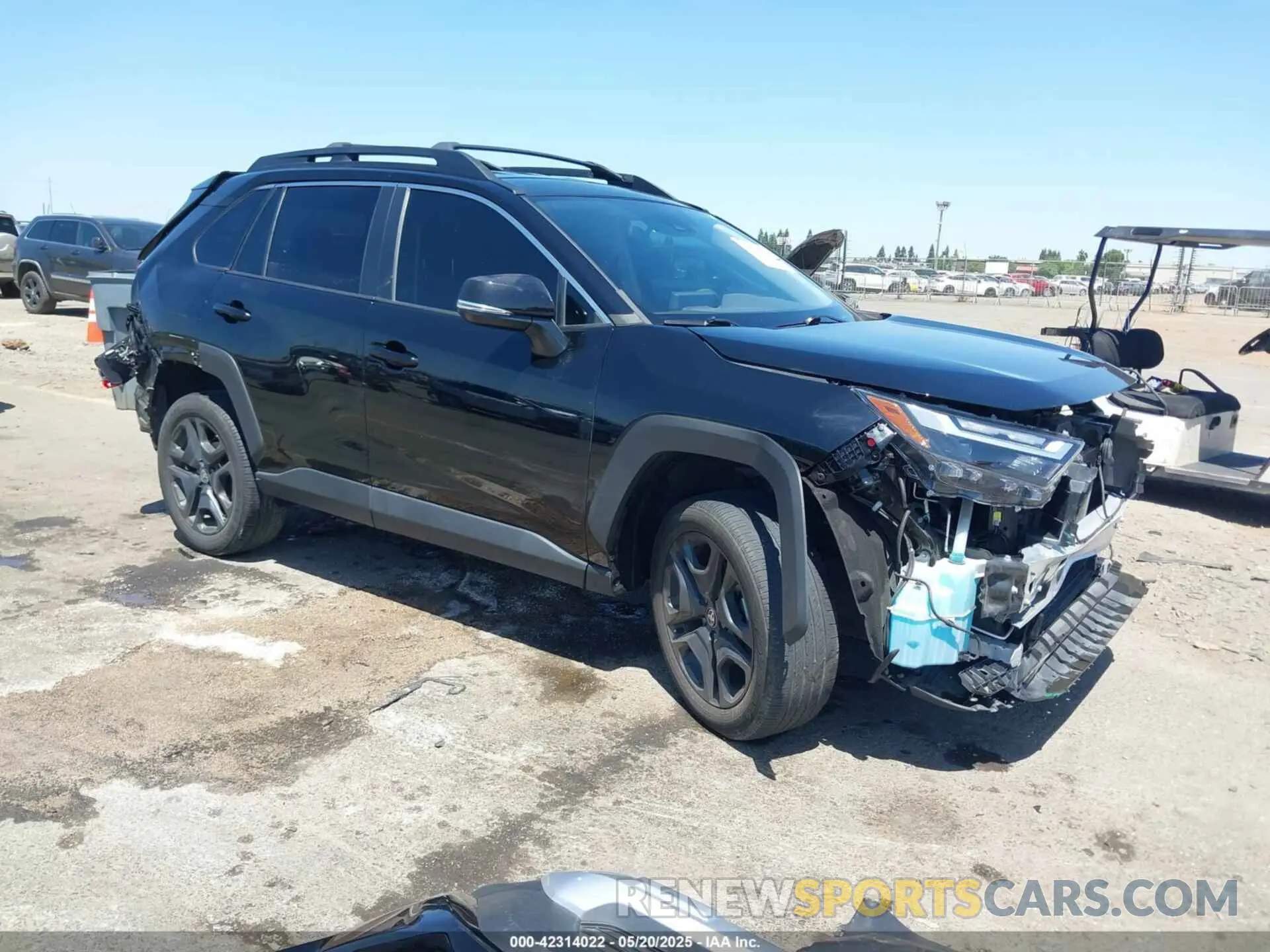 1 Photograph of a damaged car 2T3J1RFV8NW266510 TOYOTA RAV4 2022