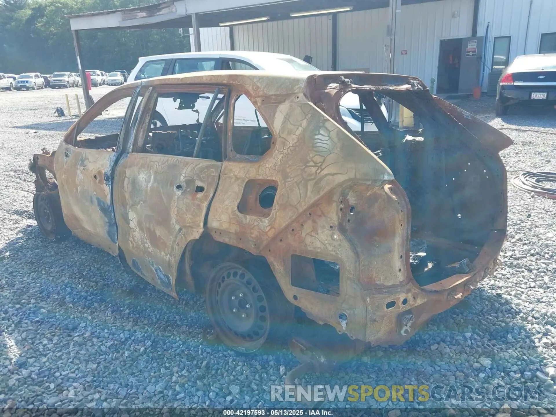3 Photograph of a damaged car 2T3K1RFV0NC202192 TOYOTA RAV4 2022