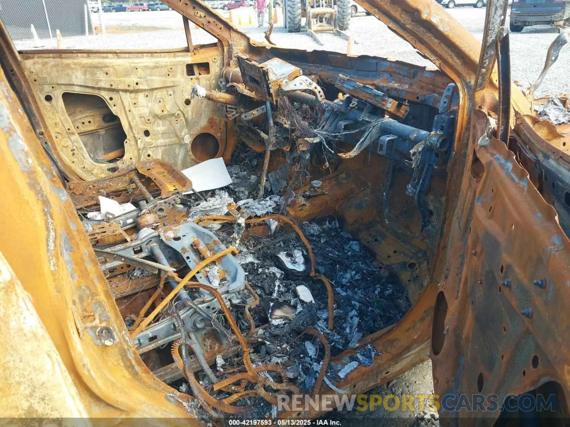 5 Photograph of a damaged car 2T3K1RFV0NC202192 TOYOTA RAV4 2022