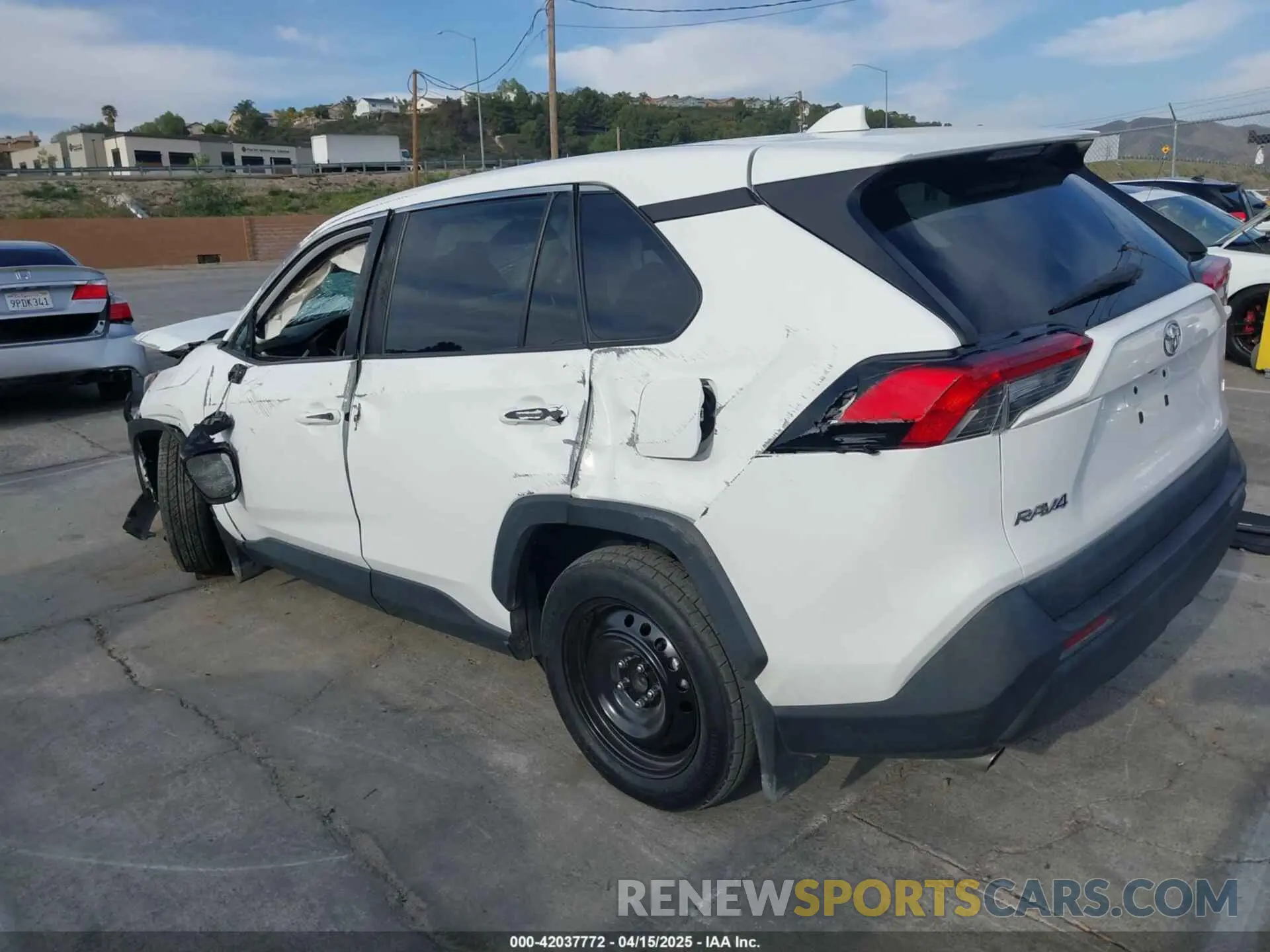 3 Фотография поврежденного автомобиля 2T3K1RFV3NC188126 TOYOTA RAV4 2022