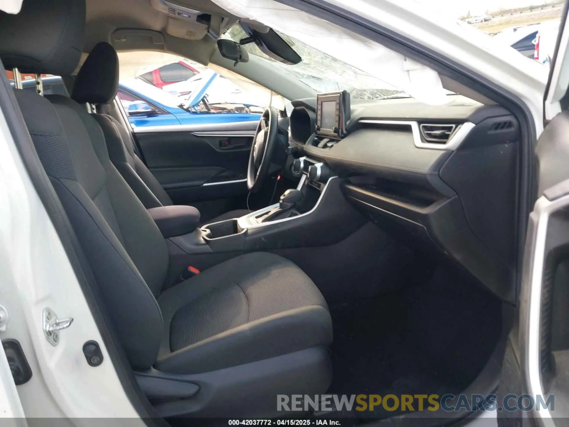 5 Фотография поврежденного автомобиля 2T3K1RFV3NC188126 TOYOTA RAV4 2022