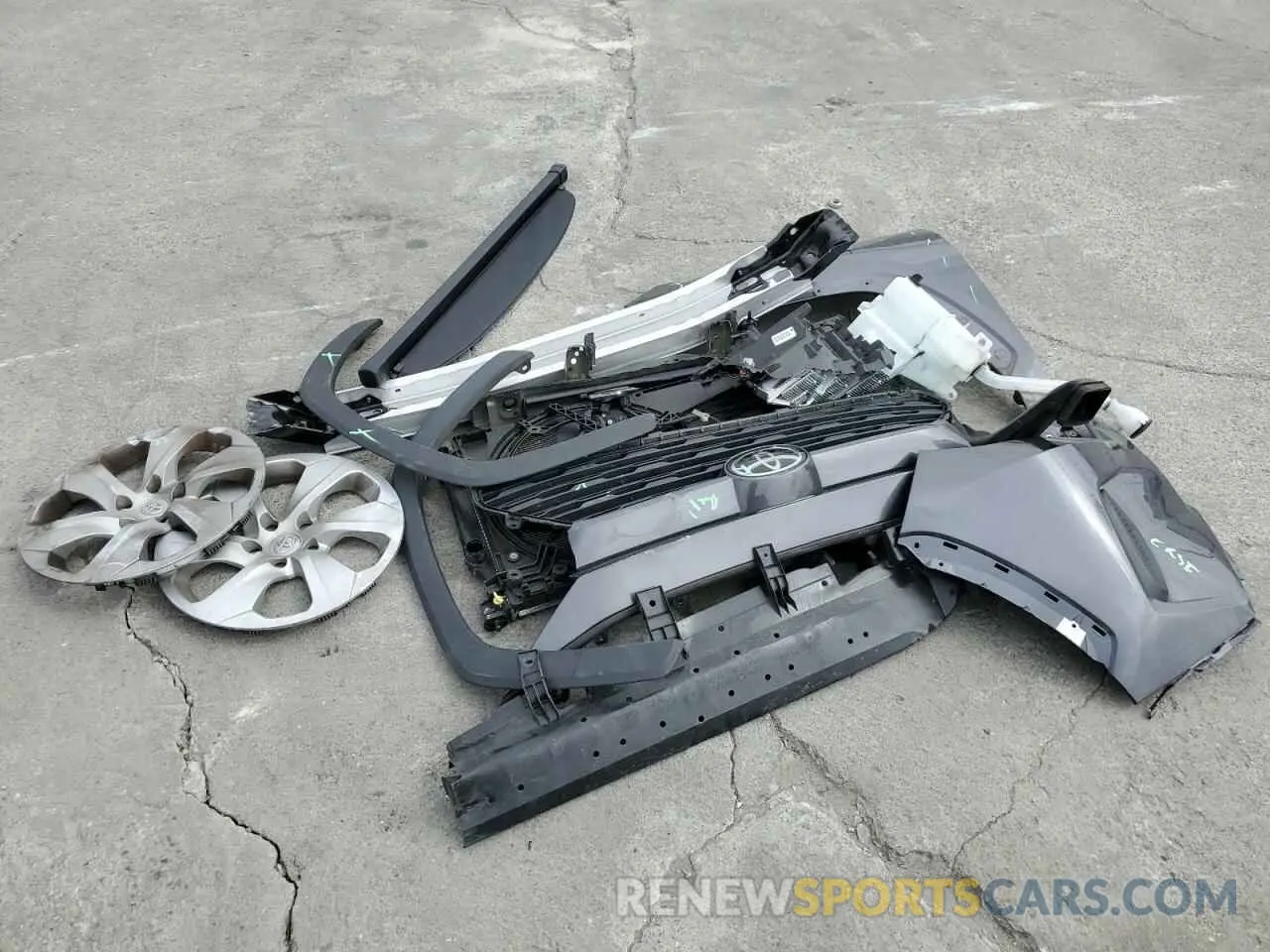 13 Photograph of a damaged car 2T3K1RFV6NC193935 TOYOTA RAV4 2022