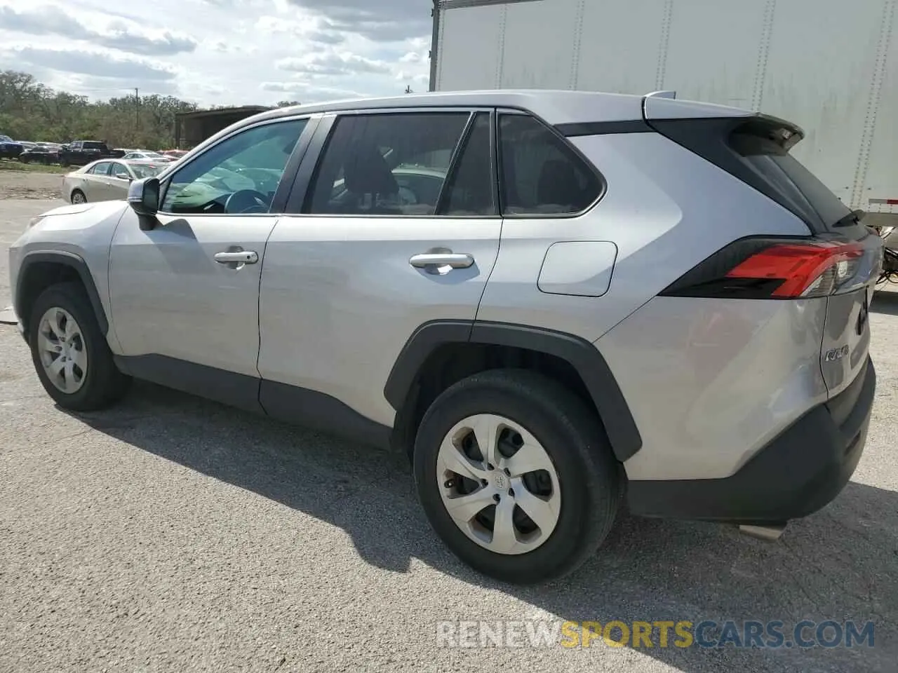 2 Фотография поврежденного автомобиля 2T3K1RFV9NC175364 TOYOTA RAV4 2022