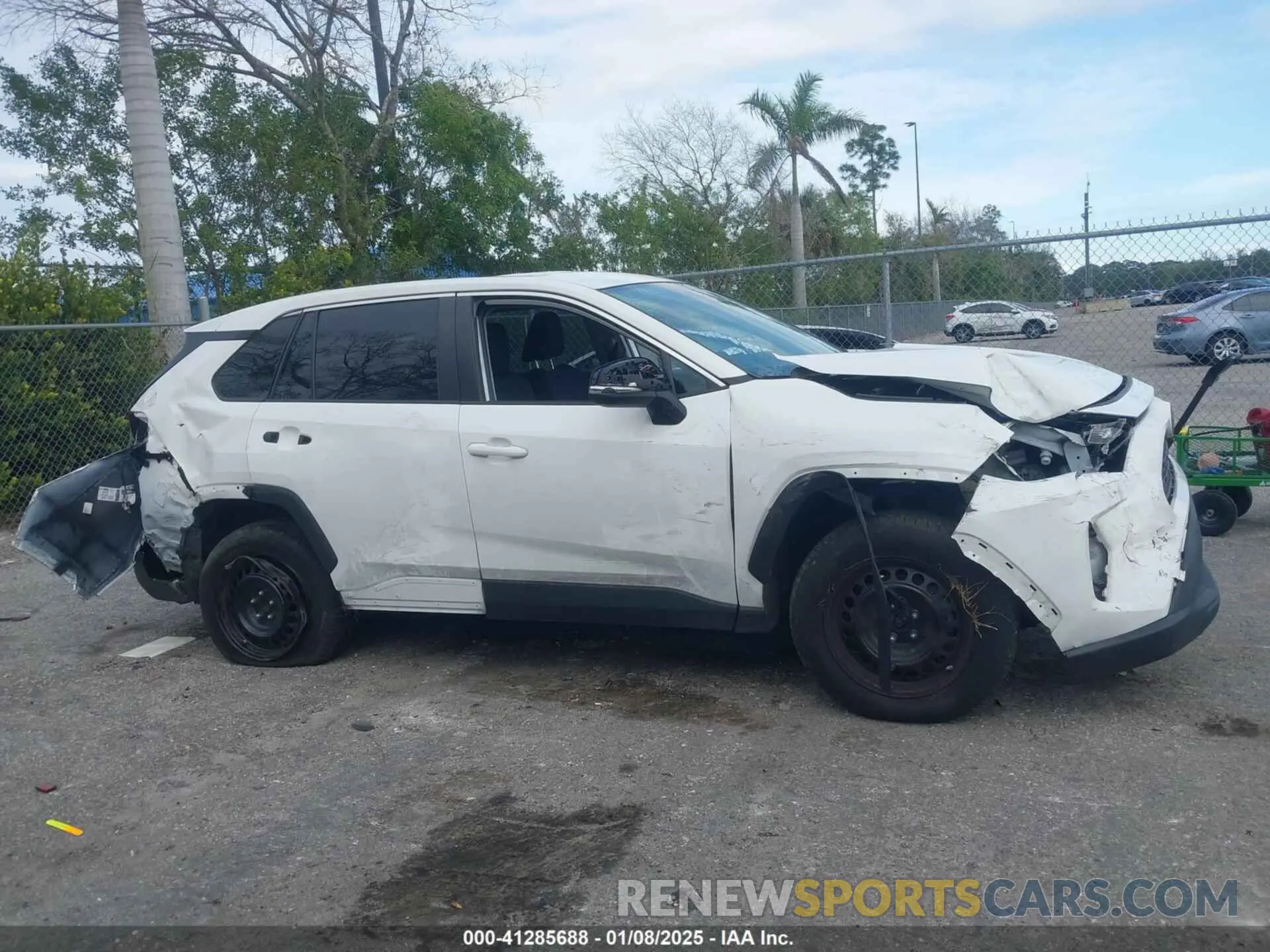 13 Фотография поврежденного автомобиля 2T3K1RFV9NC202322 TOYOTA RAV4 2022